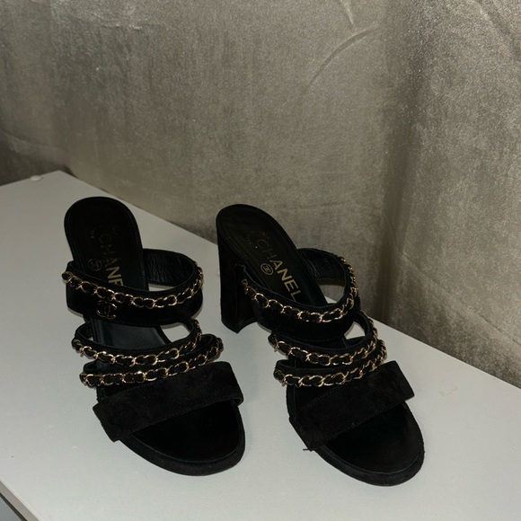 CHANEL Black Suede Chain Sandal - Picture 1 of 10
